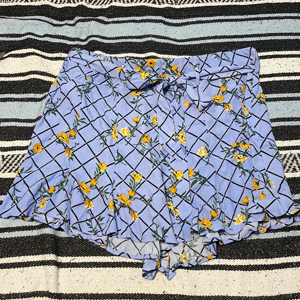 Forever 21 flowy shorts with belt and zipper 2x